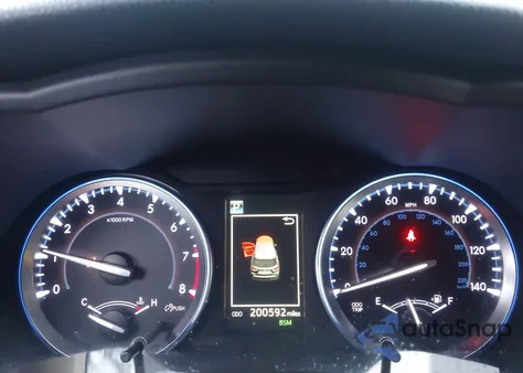 2018 Toyota Highlander Xle из США, поврежденный, VIN 5TDJZRFH6JS528653